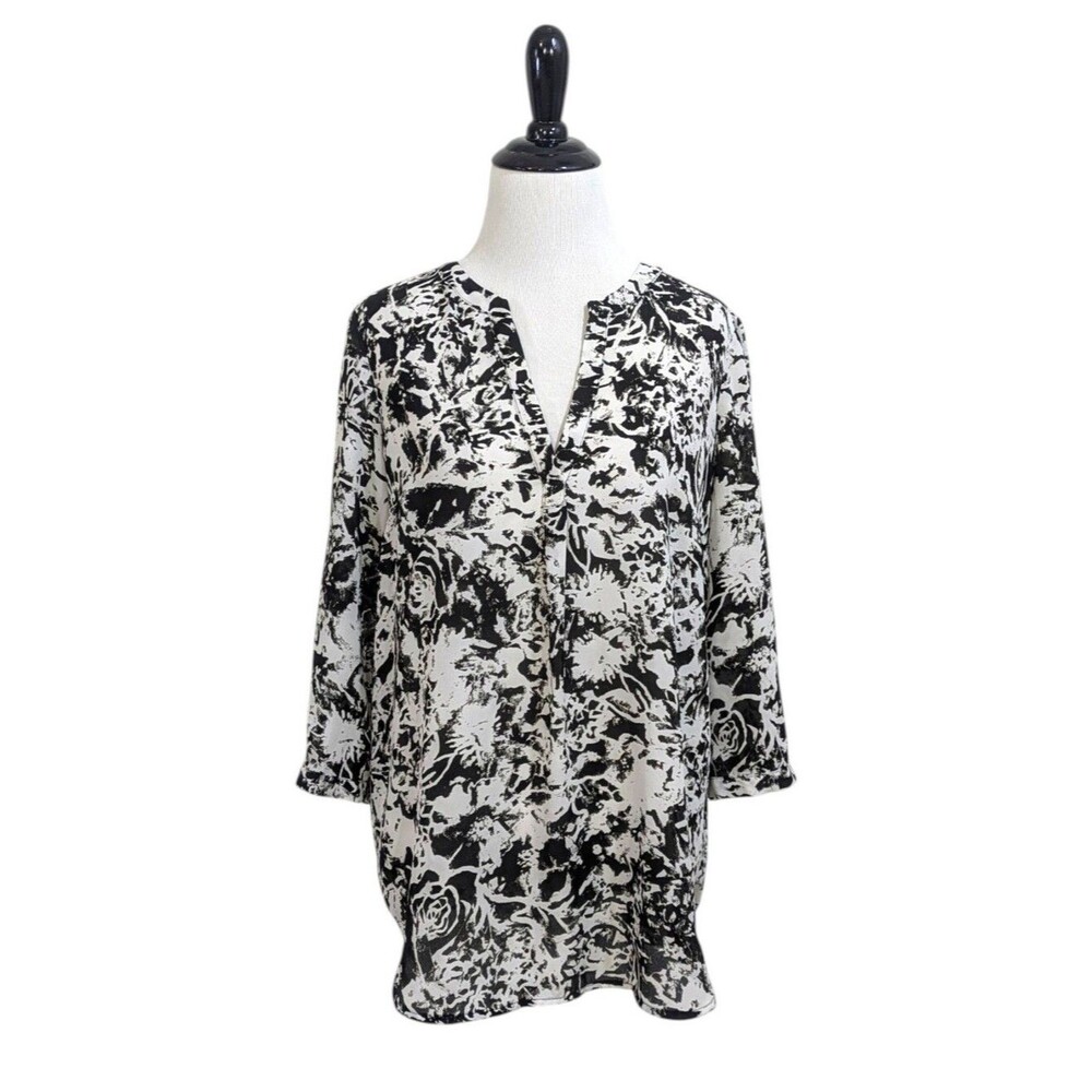 Cynthia Rowley Lightweight Black & White Abstract Print Blouse Size Small Womens